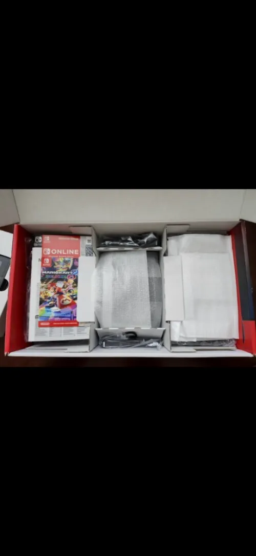 Nintendo Switch Neuf Flashé