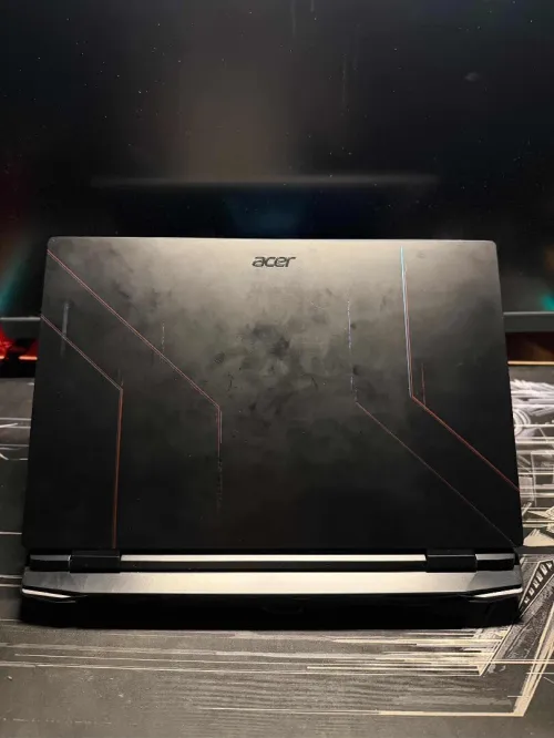 Acer nitro 5 RTX 4060 8GB