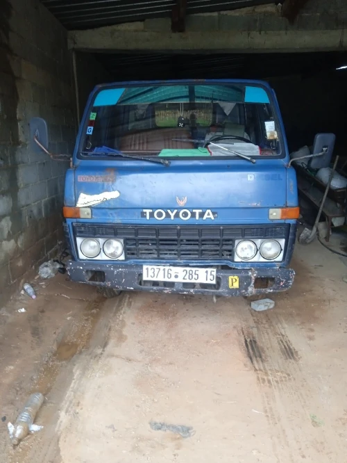 Toyota Dyna B30 1985