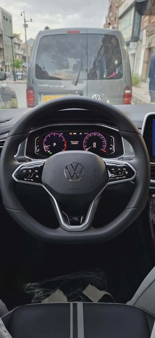 Volkswagen T-Roc 2025 R-Line 