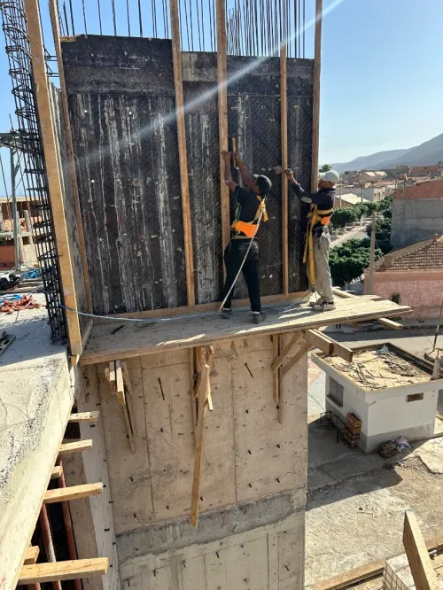 Entrepreneur entreprise travaux bâtiment tce