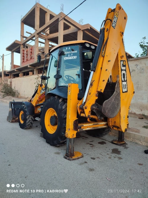 JCB 3cx Rétro chargeur JCB 3 cx 2012