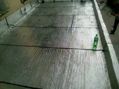 عزل وتغليف الاسطح 