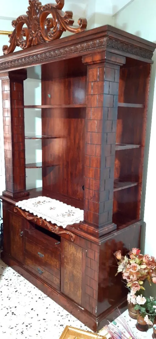Bibliothèque TV bon état 