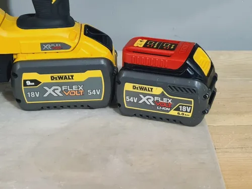 Perforateur sans fil 54V SDS-Max 6.1J 44mm XR FLEXVOLT DEWALT DCH481 (BL-2021)