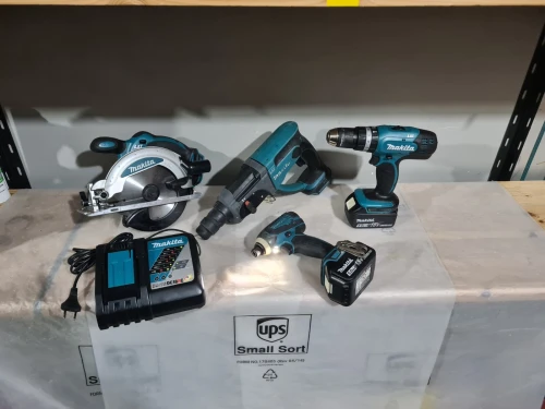 Kit MAKITA 4p 18V perforateur, perceuse, Visseuse à choc, scie circulaire 