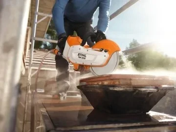 découpeuse 230mm à batterie 36V 7.2Ah STIHL TSA 230 à sec ou à eau (BL-2018)