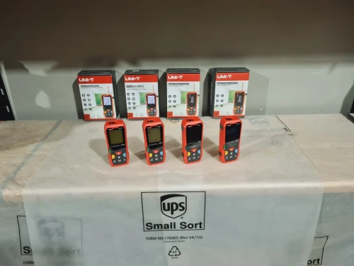 UNI-T LM - Télémètre laser intérieur / extérieur 40/60/80/100m (RoHS)