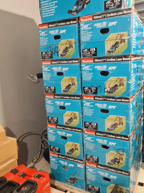 Tondeuse Sans Fil - MAKITA DLM432PT2 36V (18V+18V) 2 Batteries 5.0Ah + chargeur doublé (Romania)
