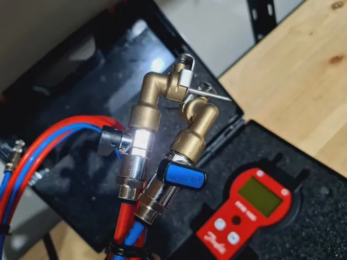 Appareil de mesure et équilibrage de pression différentielle PFM 100 DANFOSS (Czech Republic)
