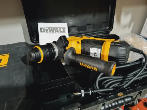 Burineur SDS-Plus 1000W DEWALT D25430 (Czech Republic)