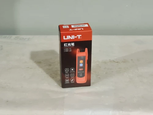 UNI-T UT691-20 - Localisateur de défauts visuels fibre optique 20mW FC/SC/ST 3.7V rechargeable (CE-RoHS-IP54)