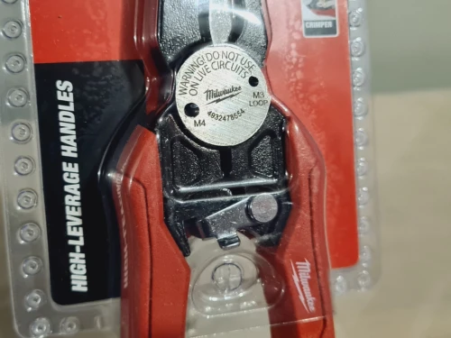 MILWAUKEE - Pince universelle multifonction 7 en 1 