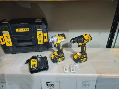 Kit perceuse à percussion + Visseuse à choc - DEWALT DCK2062M2T (BL)