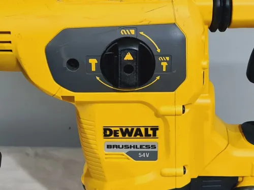 Perforateur sans fil 54V SDS-Max 6.1J 44mm XR FLEXVOLT DEWALT DCH481 (BL-2021)