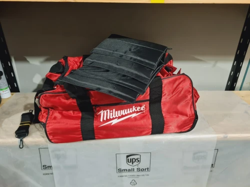 Sac équipement avec roulettes - MILWAUKEE M18 XL (avec/sans séparation) 