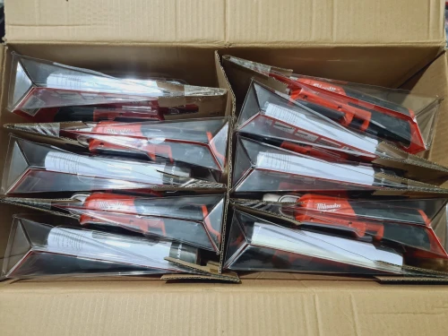Lampe baladeuse 12 Volts LED 220 lumens - MILWAUKEE M12 SL-0 (solo)