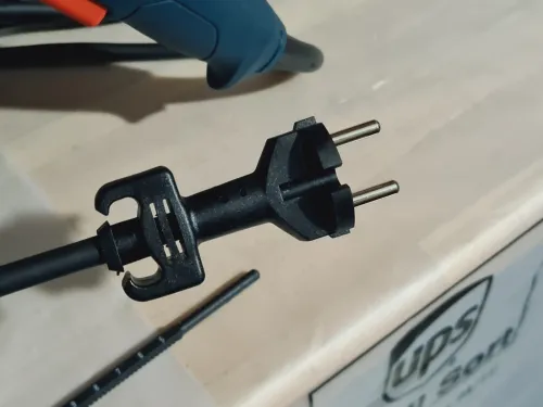 Perforateur Électrique 22mm 2.0J 720W - BOSCH GBH 220 (coffret)
