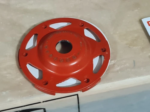 Meule diamant universel 125mm / 150mm HILTI DG-CW SPX Ultimate pour les ponceuse à béton 