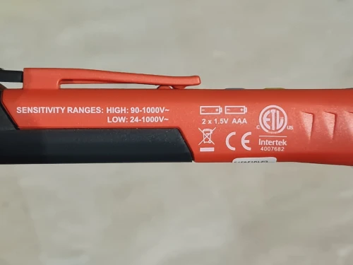 UNI-T UT12D-ROW - testeur de tension alternative sans contact (CE-UKCA-cETLus)