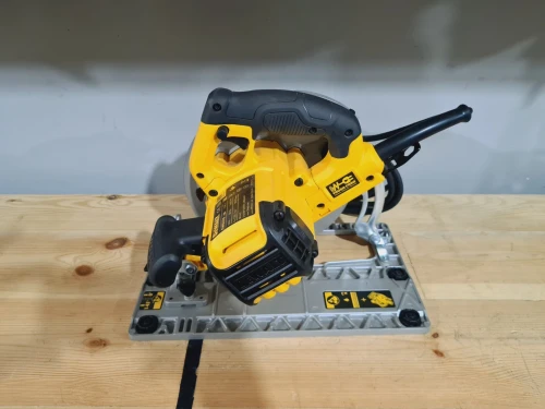 Scie circulaire électrique 190mm 1600W - DEWALT DWE576 (utilisé)