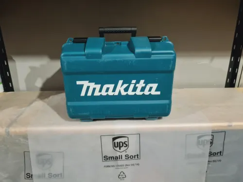 Scie circulaire électrique 190mm 1200W - MAKITA HS7601 coffret (Romania)
