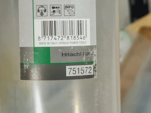 HITACHI HEX28 (28mm) Burin plat hexagonal avec collerette 35x550mm (Italy)
