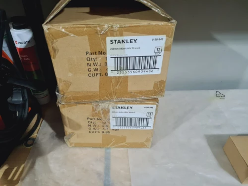 STANLEY 0-90-948 - Clé à molette gainée 8"/200mm mâchoire 0-30mm (ISO6787 - DIN3117)