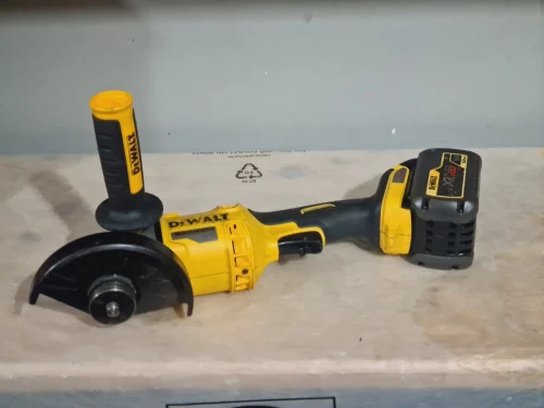 Meuleuse sans fil 125mm 54V 6.0Ah DEWALT DCG414 (BL-2018)
