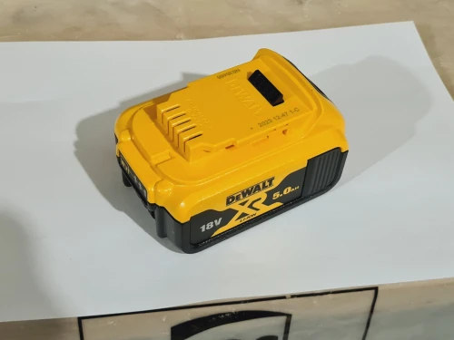 Batteries DEWALT XR 18V 2.0Ah / 5.0Ah (2024)