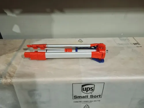 Trépied 1,6m pour les laser 3D - HILTI PMA 20 / china (filetage 1/4" et 5/8")