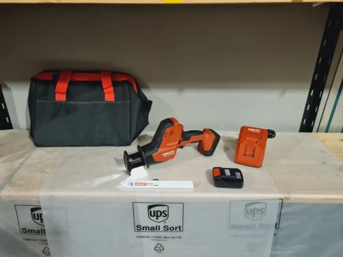 Scie sabre compact sans fil 12V 2.0Ah - HILTI SR 2-A12 (BL)