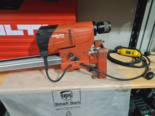 Carotteuse diamant compact 16-162mm HILTI DD 120 (Austria)
