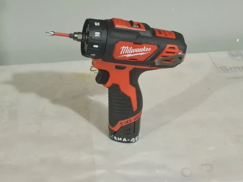 visseuse perceuse compact à mandrin amovible 12V 2.0Ah - MILWAUKEE M12 BDDX