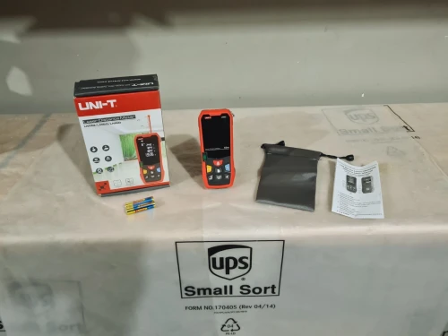 UNI-T LM - Télémètre laser intérieur / extérieur 40/60/80/100m (RoHS)