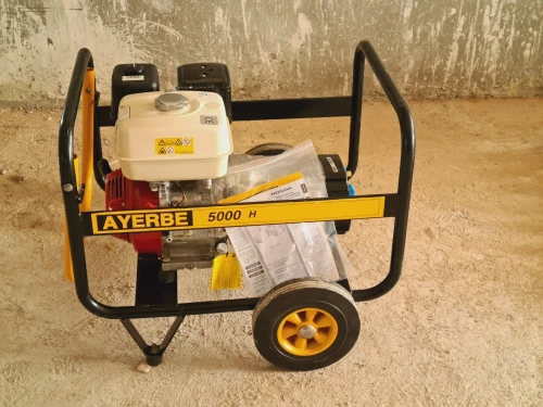 Groupe electrogène ess 5KVA 220V moteur HONDA GX270 - AYERBE 5000H (Italy-Japan)