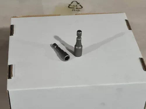 Embout à douille original 1/4" magnétique / non magnétique (Taïwan)