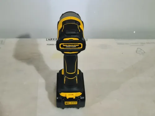 Kit perceuse à percussion + Visseuse à choc - DEWALT DCK2062M2T (BL)