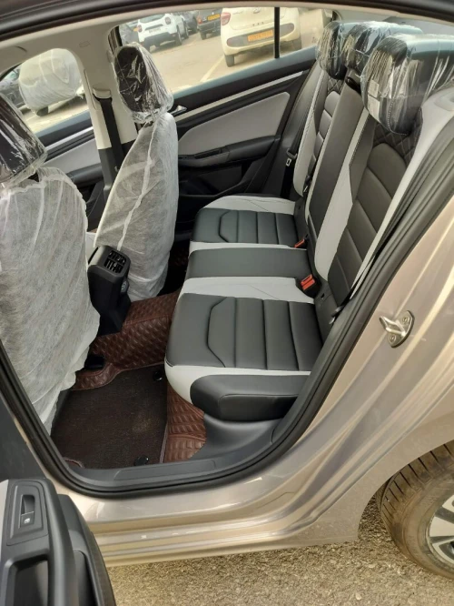 Volkswagen Bora 2026 300 TSI DSG Premium