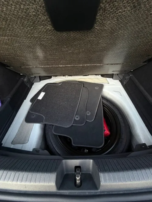 Volkswagen Taigo 2024 R-Line