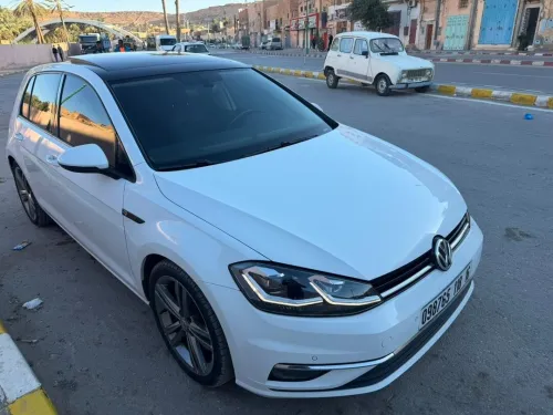 Volkswagen Golf 7 2018 Carat