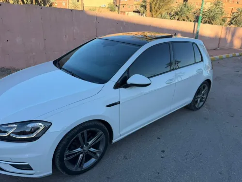 Volkswagen Golf 7 2018 Carat
