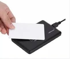 LECTEUR CARTE A PUCE RFID 125 KHZ