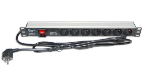 BANDEAU D'ALIMENTATION 19" RACKABLE 8 PRISES +INTEREPTEUR