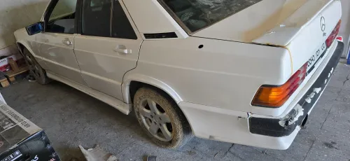Casse mercedes 190