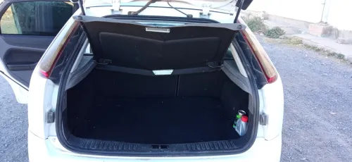Ford Focus 5 portes 2011 Focus 5 portes