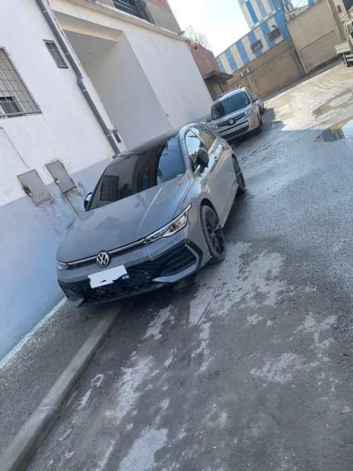 Volkswagen Golf 8 2025 R