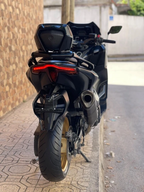 Yamaha Tmax 562 2022