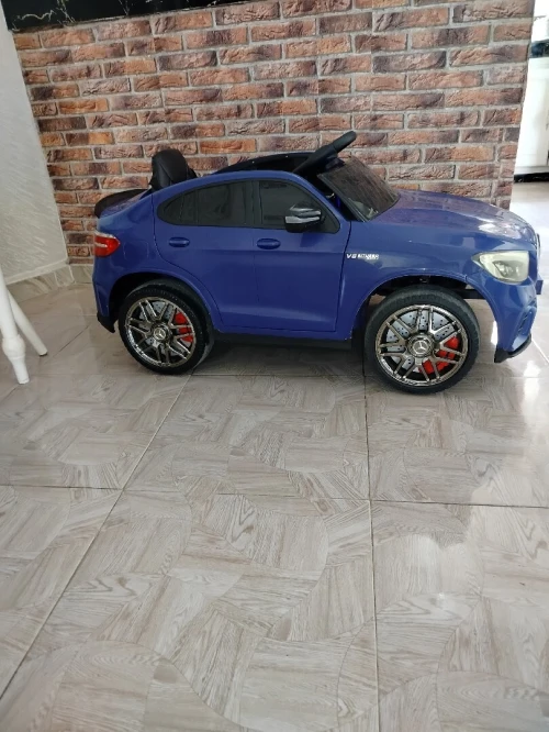 Voiture électrique enfant