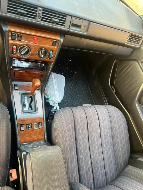 Mercedes W124 1991 230e